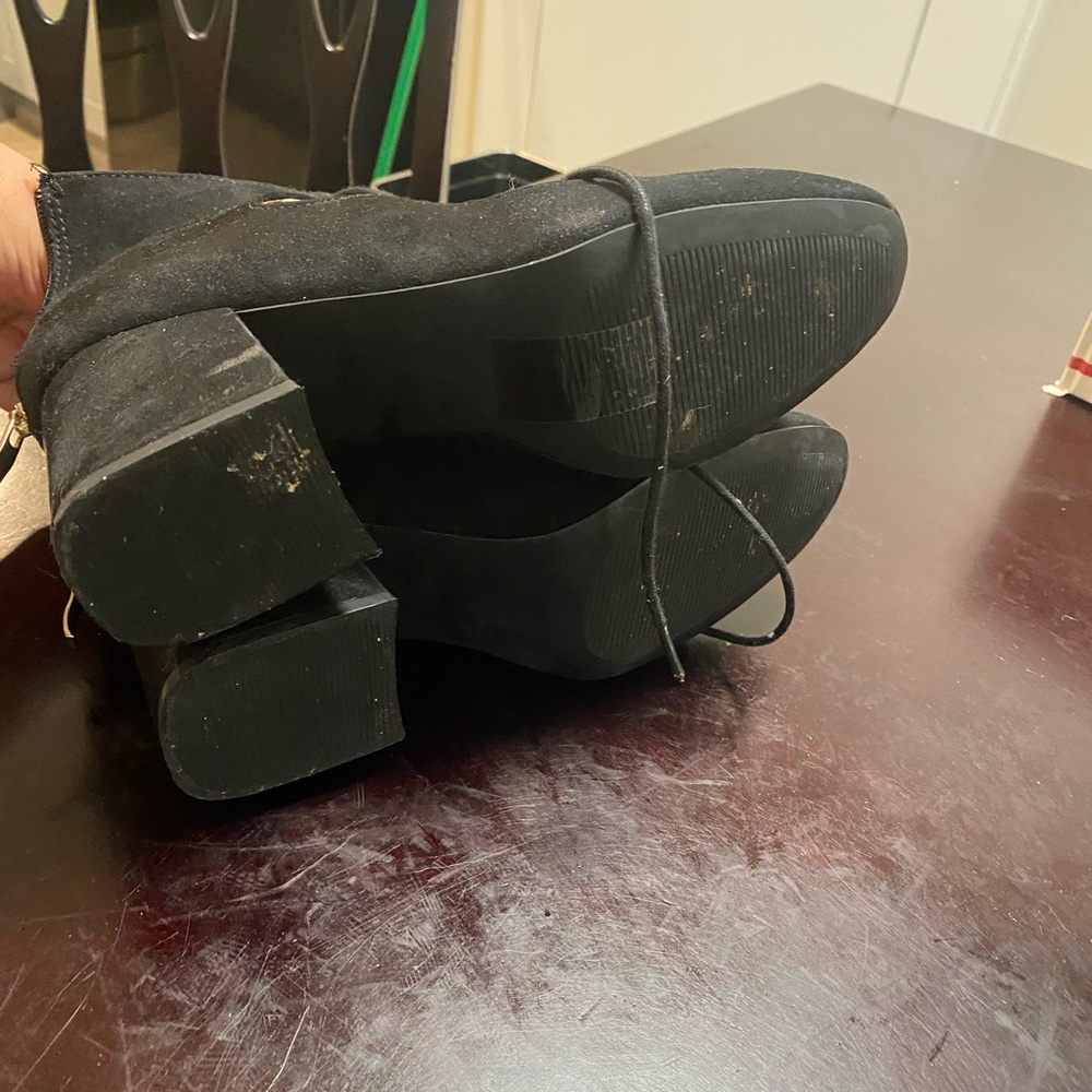 Shoes - Picture 5 of 5